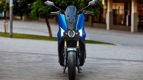 SEAT Mo 125 Performance e-scooter showcased at EICMA 2022 - Gizmochina