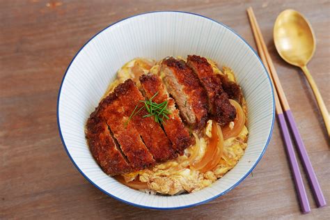 Katsudon Rice Bowl (Japanese pork cutlet)