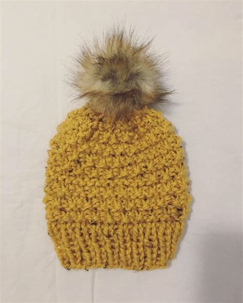 Knit hat with pom | Knit crafts, Etsy, Knitting