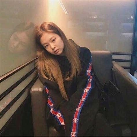 BLACKPINK Jennie Spotted In Public With Zero Makeup On - Koreaboo