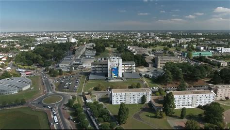 Découvrez l'architecture du campus de Bordeaux - Un air de Bordeaux