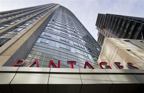 Pantages Hotel Toronto Centre in Toronto (ON) - Room Deals, Photos & Reviews