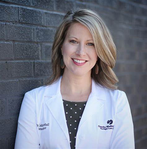 Dermatologist Dr. Leslie Marshall joins Ozarks Medical Center - Ozark Radio News