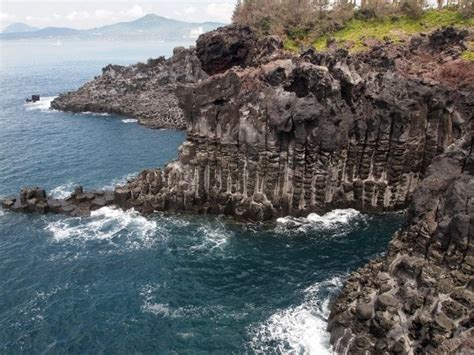 20 Awesome Attractions in Jeju Island You Shouldn't Miss