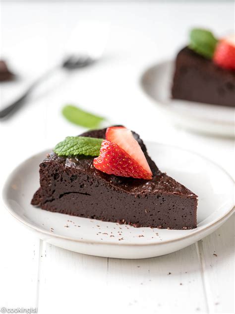 Keto Flourless Chocolate Cake - Wiki Cakes