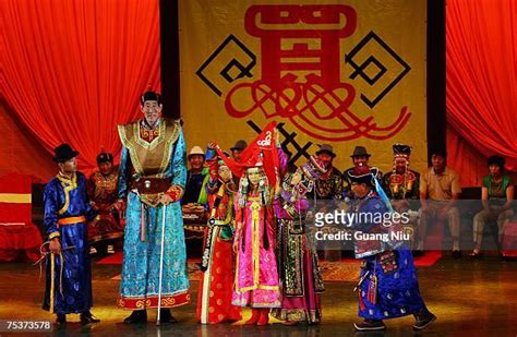 Mongolian Bride Photos and Premium High Res Pictures - Getty Images