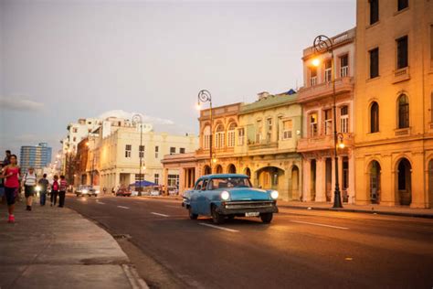 310+ The Malecon Havana Cuba At Night Stock Photos, Pictures & Royalty ...