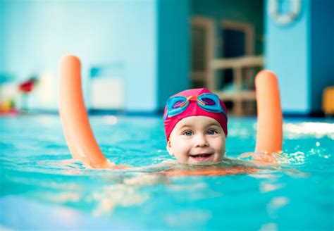 Learn Basic Swimming Techniques to Feel Safe in the Water