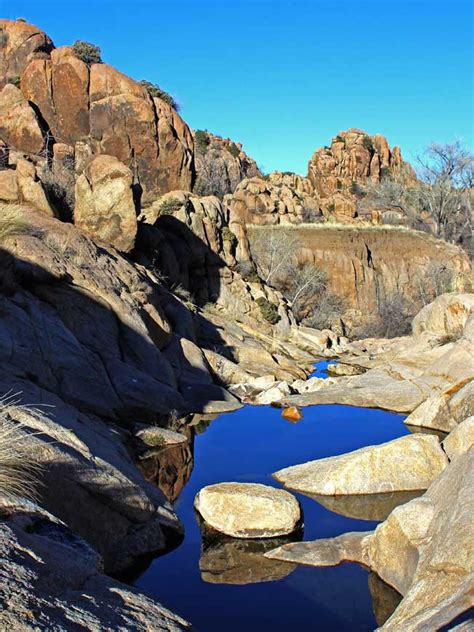 Prescott, Arizona's Willow Lake Loop Hiking Trail: Flat & Rocky Fun