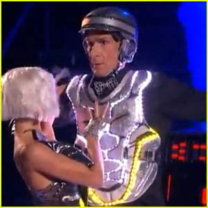 Bill Nye Does Robot Dance to ‘Get Lucky’ on DWTS – Watch Now! | Bill Nye, Dancing With the Stars ...