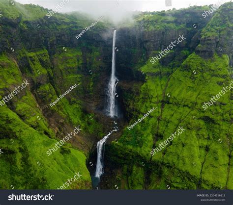 Mighty Kalu Waterfalls Malshej Ghat Maharashtra Stock Photo 2204156811 ...