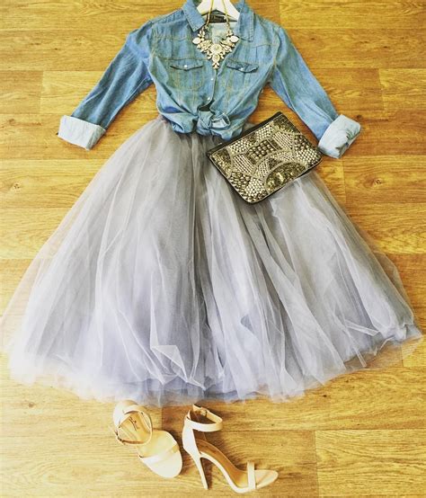 Merchant31 on Instagram: “How romantic is this look? Our tulle skirt in gray paired with our ...