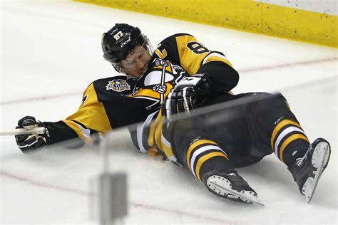 Sidney Crosby diagnosed with a concussion, will miss Game 4 - CityNews Toronto