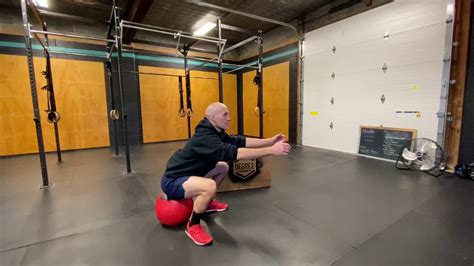 Medicine Ball Squat - YouTube