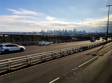 Melbourne Skyline – The Tramping Man