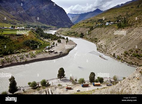 Bhaga River, Gushal, Lahaul Valley, Himachal Pradesh, India Stock Photo - Alamy