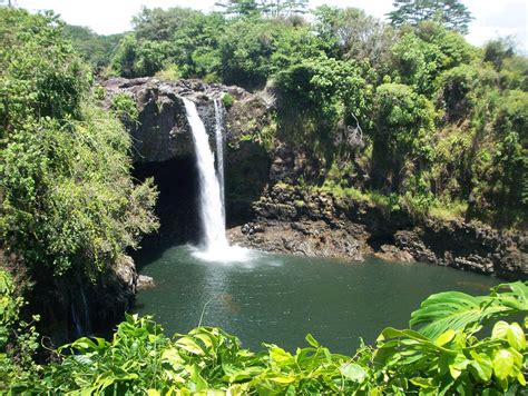 Rainbow Falls, Hawaii - Hawaii Pictures