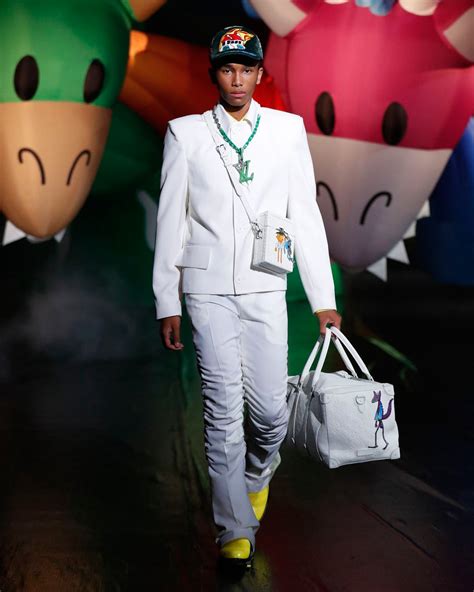 Louis Vuitton Mens Summer 2021 Tokyo Fashion Show | The Impression