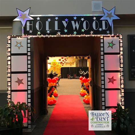 Hollywood Entrance Decor | Hollywood party decorations, Hollywood party theme, Hollywood ...