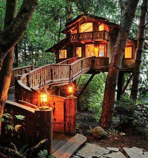 This is a treehouse mansion | Tree house, Dream house, Cool tree houses