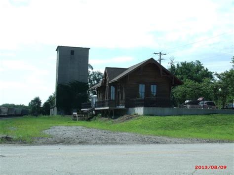 Blackwater, MO, railroad depot - Picture of Blackwater, Missouri ...