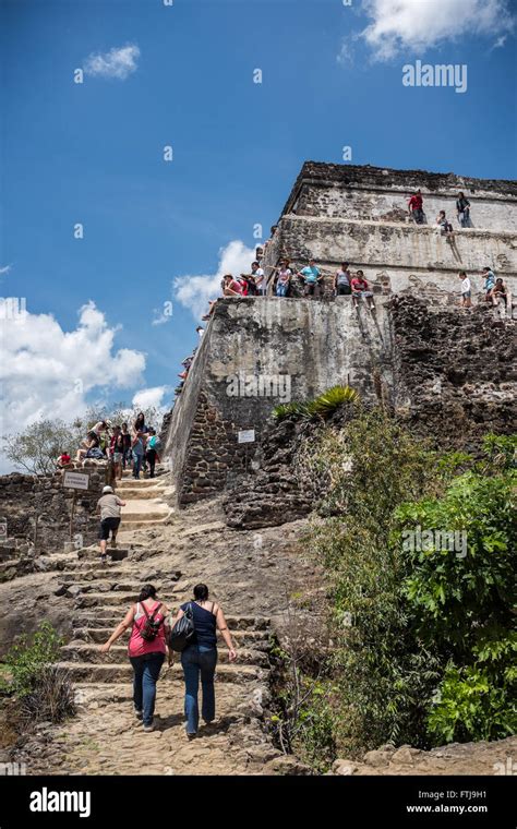 Tepoztlan Pyramid and Tepozteco Stock Photo - Alamy