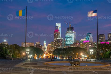 Beautiful Philadelphia skyline at sunset 11103359 Stock Photo at Vecteezy