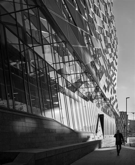 Central Bank of Ireland by HJL architects, Dublin urban landscape