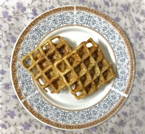 Waffles Hash-brown 🧇 | Waffles, Hashbrown waffles, Brown waffle