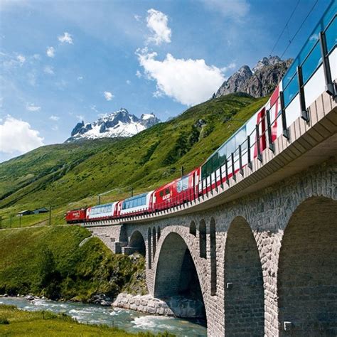 5 of the Best Scenic Train Rides in Switzerland | AAA Western and ...