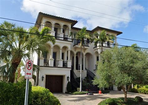 Rick Harrison House: The Las Vegas Villa - Urban Splatter