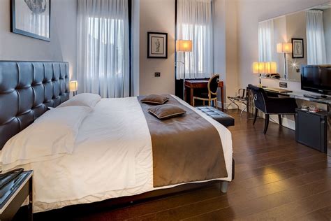 HOTEL ROMA - Updated 2020 Prices, Reviews, and Photos (Florence, Italy) - Tripadvisor