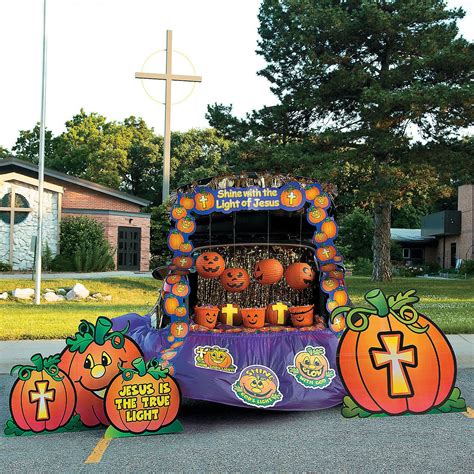 Trunk-or-Treat+Shine+God's+Light+Décor+Idea+-+OrientalTrading.com Halloween Hacks, Halloween ...