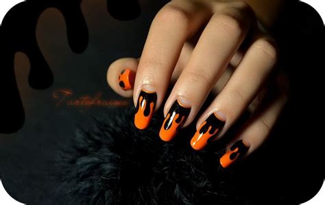 Modele de unghii cu gel - YVE.ro | Halloween nail designs, Halloween nail art, Holiday nail art