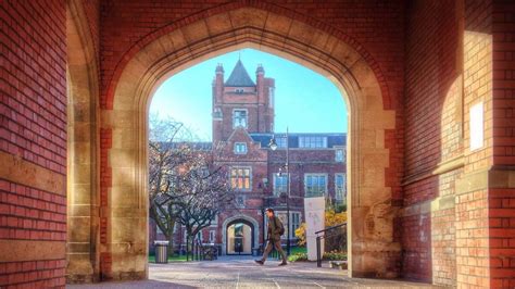 Queen's University, Belfast | Ranking & Student Reviews | Uni Compare