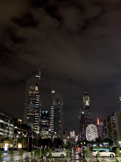 City lights in Dubai : r/TheNightFeeling