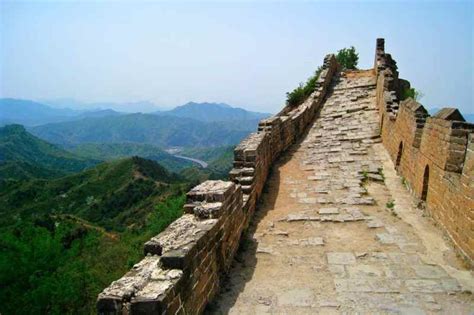 The Greatest Wall Ever! Hiking The Great Wall of China!