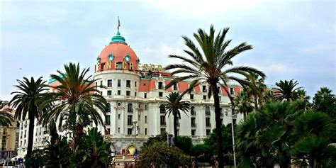 The Fascinating Story of the Hotel Negresco in Nice