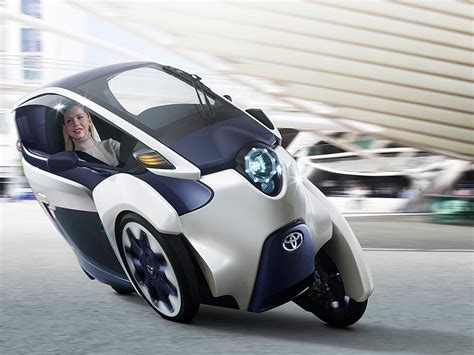 Toyota i-Road Leaning Electric Reverse Trike Concept