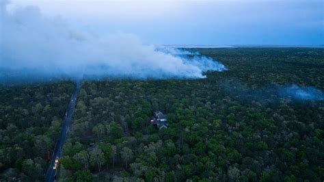 Officials work to contain 617-acre forest fire in New Jersey