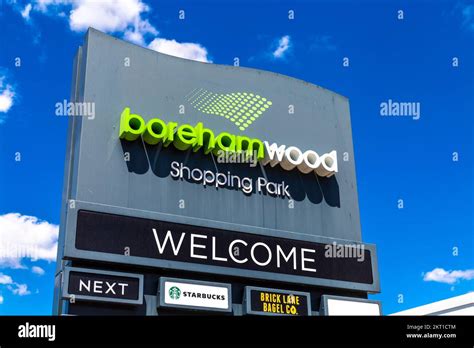 Borehamwood Shopping Park, Borehamwood, UK Stock Photo - Alamy