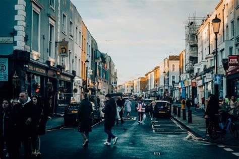 People on Street in London · Free Stock Photo