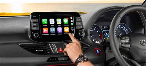 Best small car infotainment systems - 2017