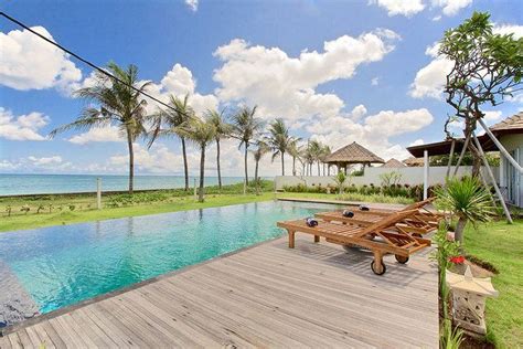 13 incredible Bali's beachfront stays for under $100 | Beachfront ...