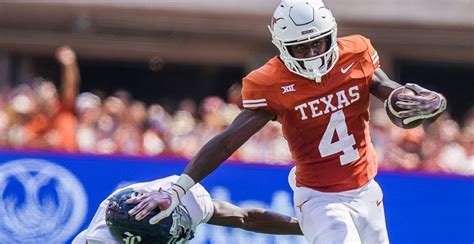 Update on Texas RB CJ Baxter's status after exiting win over Rice with ...