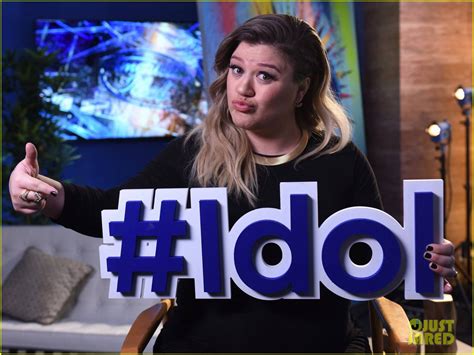 Kelly Clarkson Dishes on Her Emotional 'American Idol' Night: Photo ...