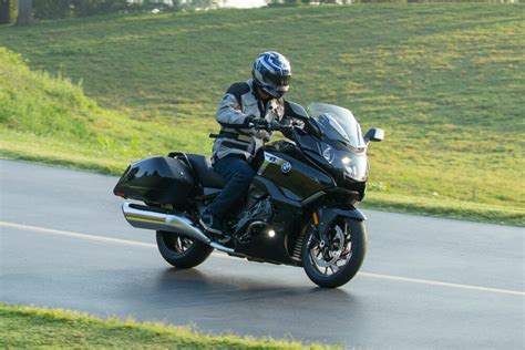 2018 BMW K 1600 B Bagger First Test - Cycle News