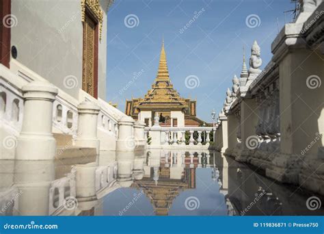 CAMBODIA PHNOM PENH ROYAL PALACE SILVER PAGODA Editorial Photo - Image ...