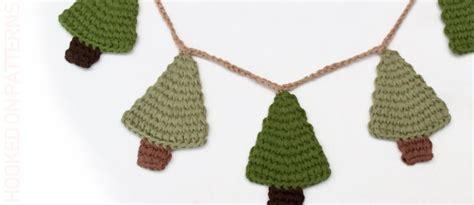 Free Crochet Christmas Tree Garland - Hooked On Patterns