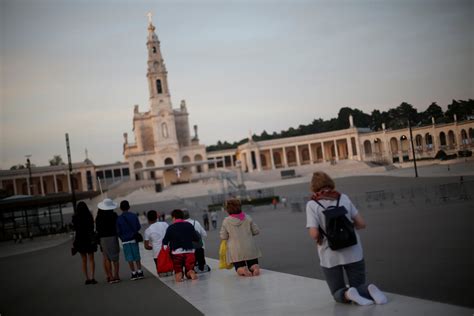 What's Fatima's Secret? Pope Francis to Visit famous Portuguese Shrine ...